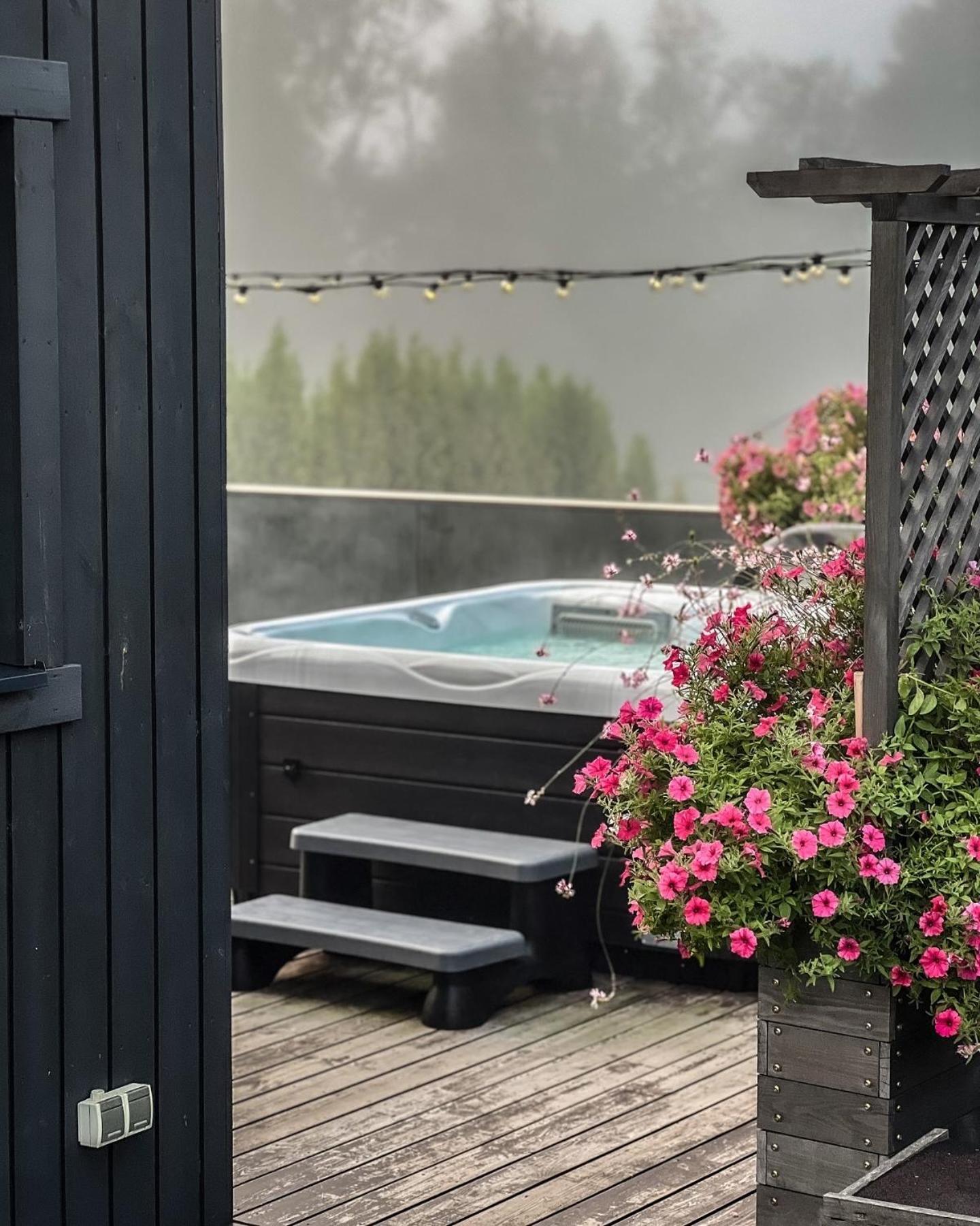 Feriehus Lakstigalas Charm *